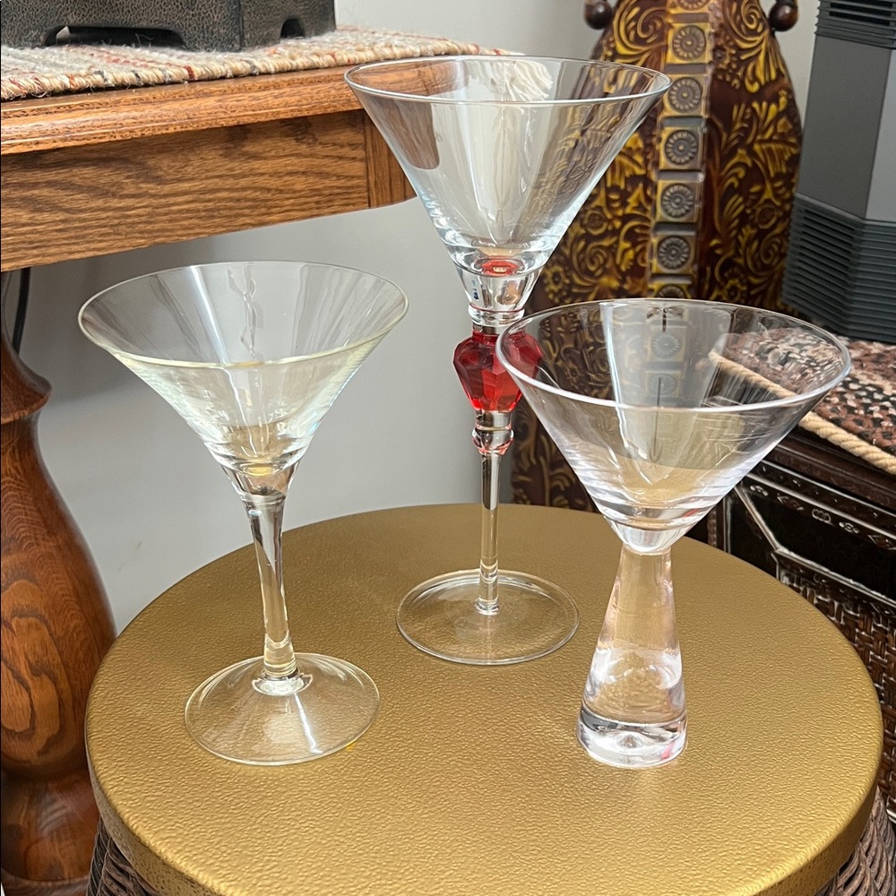 Martini Glass Set with Red and Clear Design